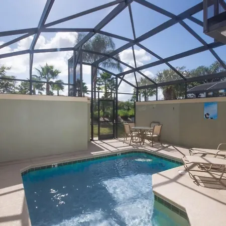 Paradise Palms 8964